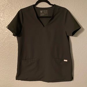 Small black FIGS Catarina scrub top